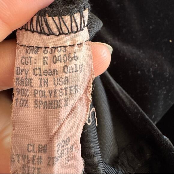 Vintage Y2K Rampage Mini Velour Skirt - Picture 2 of 3